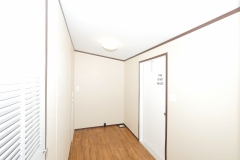 LAN-516-28156-79_-_4