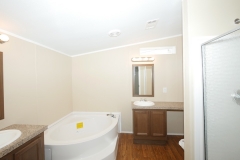 LAN-560-28099-17_-_11